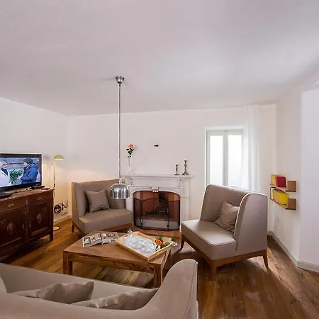 Holiday home Felice Sul Lago